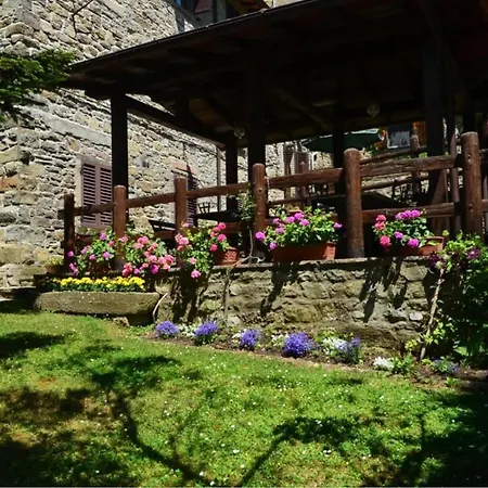 Διαμέρισμα Casenuove Sleeps 4 Pool Banzena