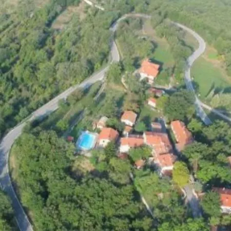 Casenuove Sleeps 4 Pool * Banzena